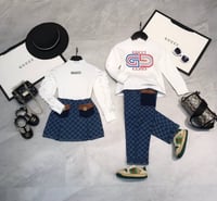 طقم من قطعتين أنيق ومميز