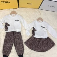 طقم من قطعتين اللون بني