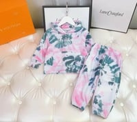 طقم بناتي من قطعتين