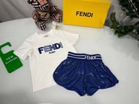 طقم بناتي شورت من الترتر النيلي الانيق