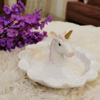 تحفة لوضع الاكسسوارات