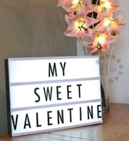 لوحة الحروف المضيئة