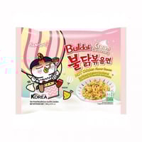 رامن الكاربونارا الكريمي بنكهة الدجاج الحار