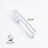 456 - مقبض بشكل شوكة لون ( فضي ) - قطعتين