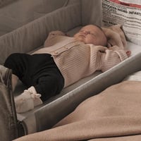 سرير متنقل نكست تو مي من مامي تاون