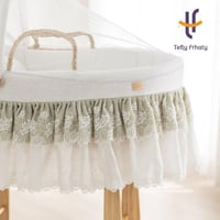 سلة موسى دانتيل مع حامل هزاز أبيض