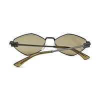 نظارات شمسية نسائية تصميم انيق - لون اسود عدسله مل...