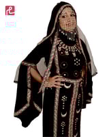 زي صنعاني بتطريز المرجان