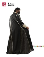 عباية مستوحاة من التراث العسيري