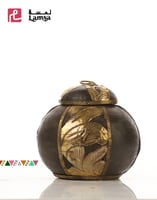 وعاء خشب ملبس بالنحاس