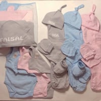 بكج مكون من 9 قطع عباره عن فوطه وطقم لبس بربتوز كا...