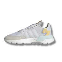 حذاء رياضي الترا بوست من اديداس