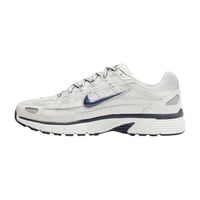 حذاء نايك P-6000