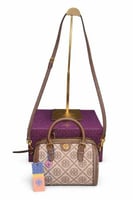 شنطة نسائية صغيرة بنقشة كلاسيكية بيج مع حزام كتف –...