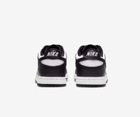 حذاء رياضي من نايك