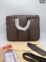 شنطة لويس فيتون