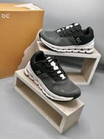 حذاء رجالي اون راننج