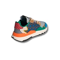 حذاء Adidas Ultraboost