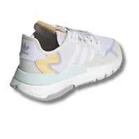 حذاء رياضي الترا بوست من اديداس