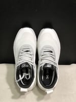 حذاء رجالي اون راننج