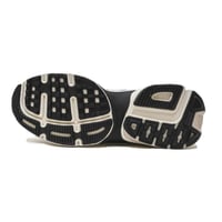 حذاء Nike V2K Run