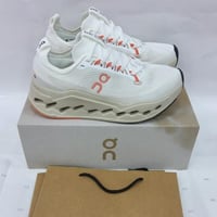 حذاء On Running النسائي للمشي والجري الخفيف – ابيض...