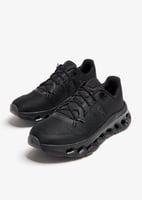 حذاء رجالي اون راننج