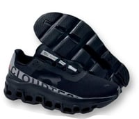 حذاء اون راننج On Running Cloud X Shift