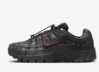 حذاء NikeNike P-6000