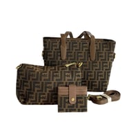 حقيبة نساء من فندي