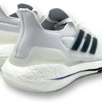 حذاء رياضي الترا بوست من اديداس