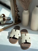 حذاء رجالي من هيرمز