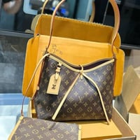 شنطة كتف نسائية بتصميم مونوجرام كلاسيكي – جودة فاخ...