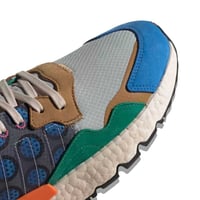 حذاء Adidas Ultraboost