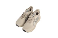 حذاء اسيكس جري مريح بنعل ممتص للصدمات – نسائي بيج