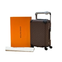 حقيبة سفر من لويس فيتون