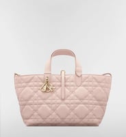 شنطة نسائية كبيرة أوف وايت مبطنة بمقبض علوي