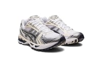 أسيكس حذاء رياضي