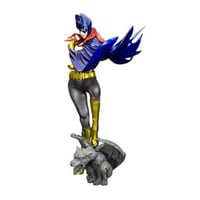 مجسم بات جيرل - كوتوبوكيا