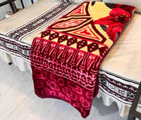 احمر