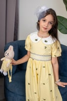 جمبوست بناتي مطرز بـ نحل