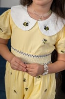 جمبوست بناتي مطرز بـ نحل