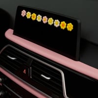 سيارتك رقيقة مع غطاء سيليكون او فرو وردي يحمي مراي...