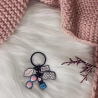 ميدالية مفاتيح سيارة بشكل انيق وناعم