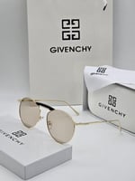 نظارة جيفنشي