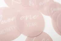 تاق عمر طفل اكريلك وردي