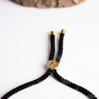 اسوارة العبارة والاسم حفر ليزر- متجر تفاصيل