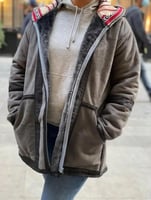 جاكت شتوي مبطن ب سدو واطراف جلد - متجر تفاصيل