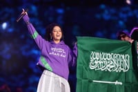 هودي كاس العالم 2034- متجر تفاصيل