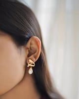 حلق اذن بالحرف مع لولو _متجر تفاصيل